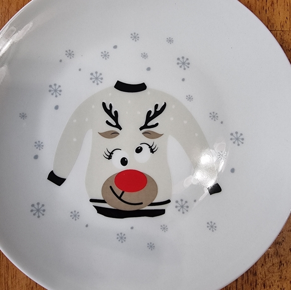 Set Of 4 Christmas Ugly Sweater Plates 8" - Picture 6 of 6